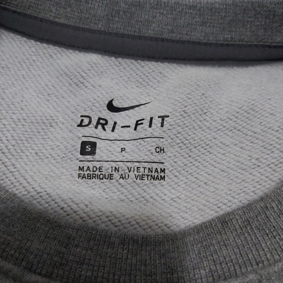 Nike grey sweatshirt- size small - Picture 5 of 8
